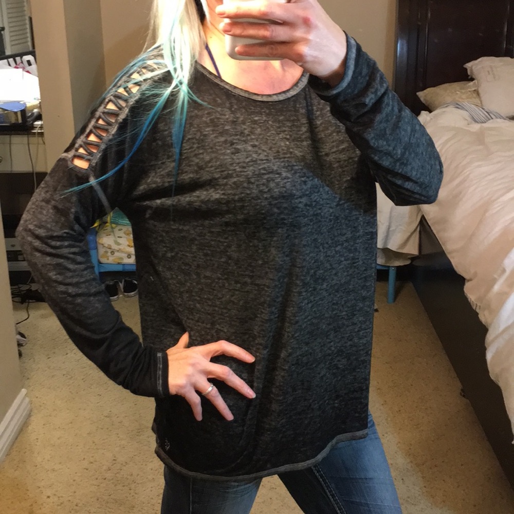 NWOT Betsy Johnson performance Shirt - Picture 4 of 8